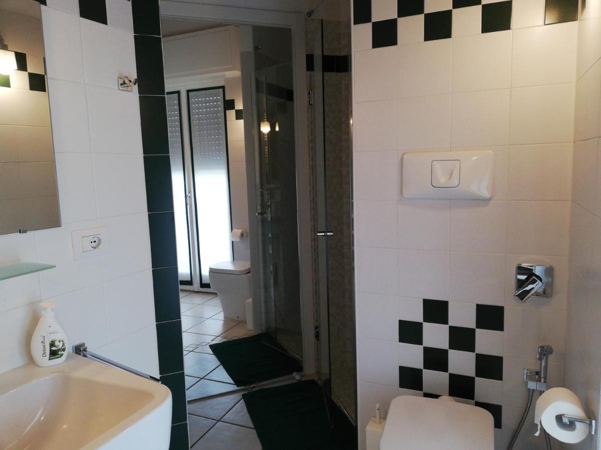 B&B Le Magnolie Γκαλλαράτε Εξωτερικό φωτογραφία